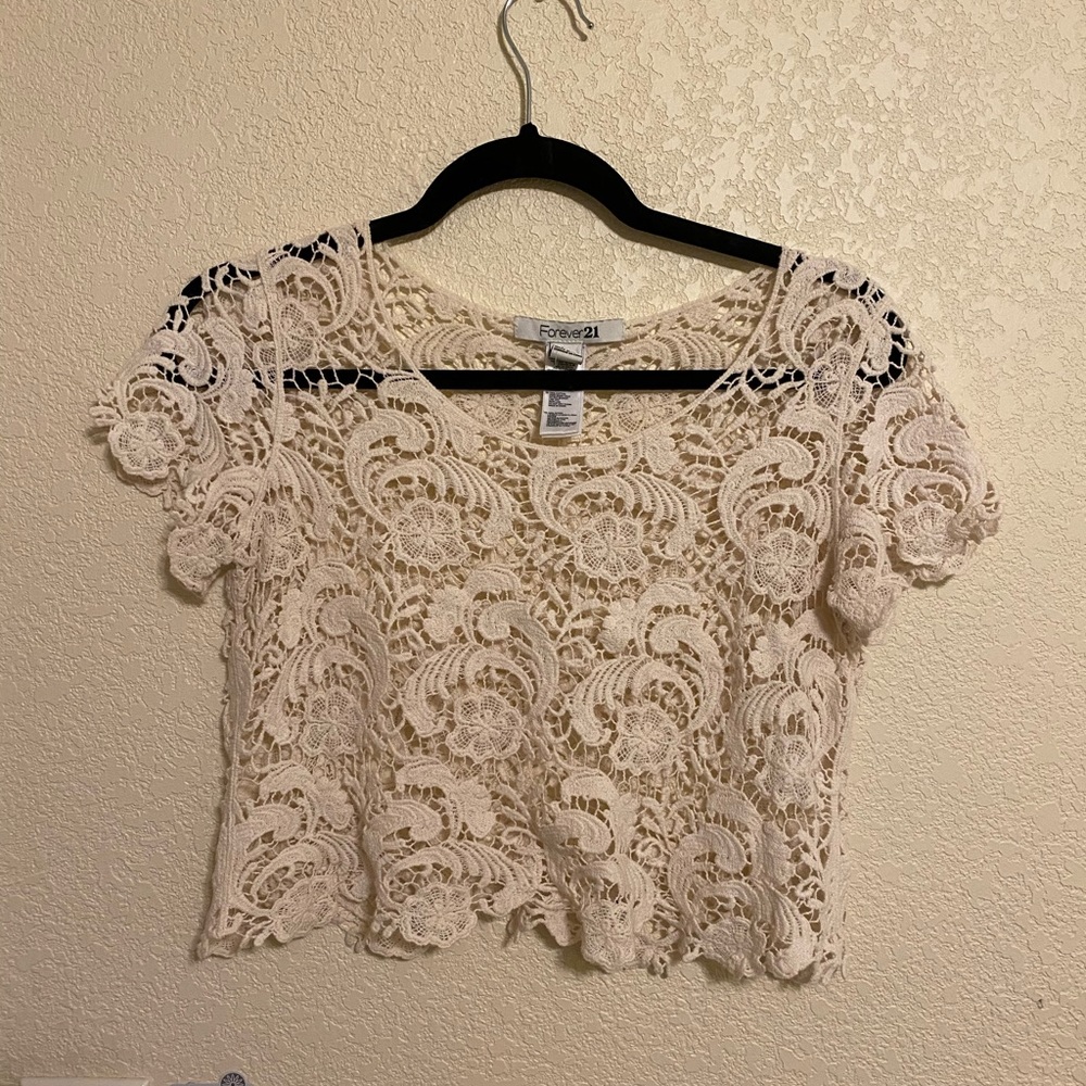 CREAM // crop top 🤍